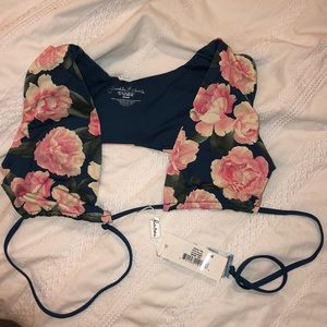 BRAND NEW FRANKIES BIKINI TOP